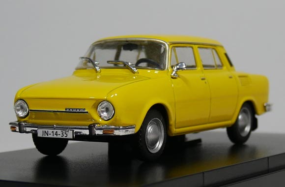 Škoda 100 Yellow 1:43 Scale Czechoslovakian Family Car 1969 Year Diecast Model 