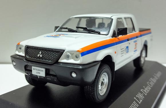 Mitsubishi L200 Pickup Truck Diecast Model 1:43 Scale