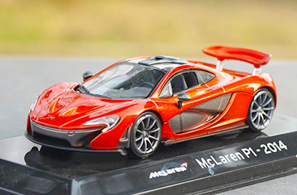 2014 McLaren P1 Diecast Car Model 1:43 Scale